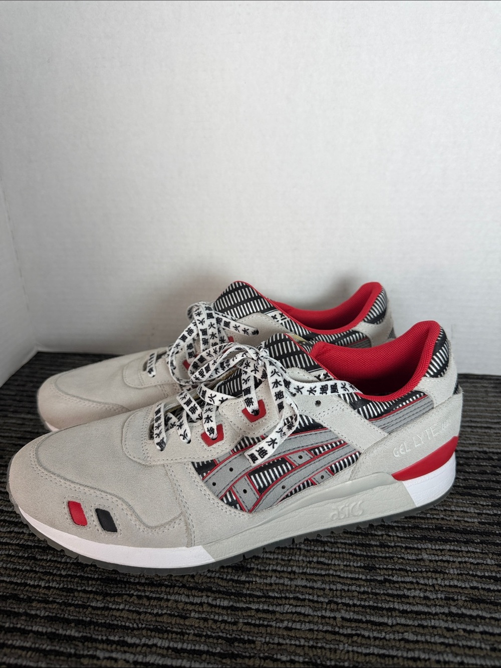 ASICS GEL LYTE iii “BUSHA PACK”- Patterned Sneakers-men’s size: 9.5 - Picture 3 of 10